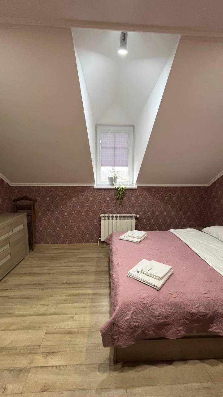 Art House Hostel Kamieniec Podolski Zewnętrze zdjęcie