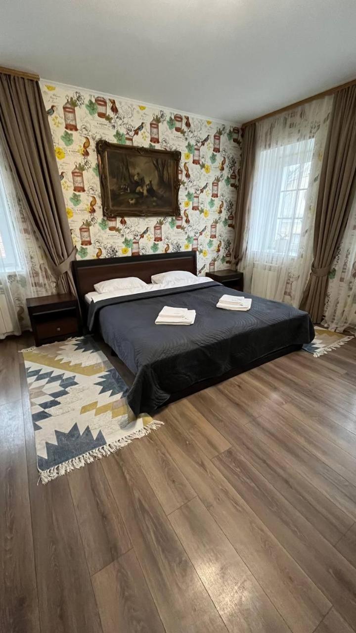 Art House Hostel Kamieniec Podolski Zewnętrze zdjęcie