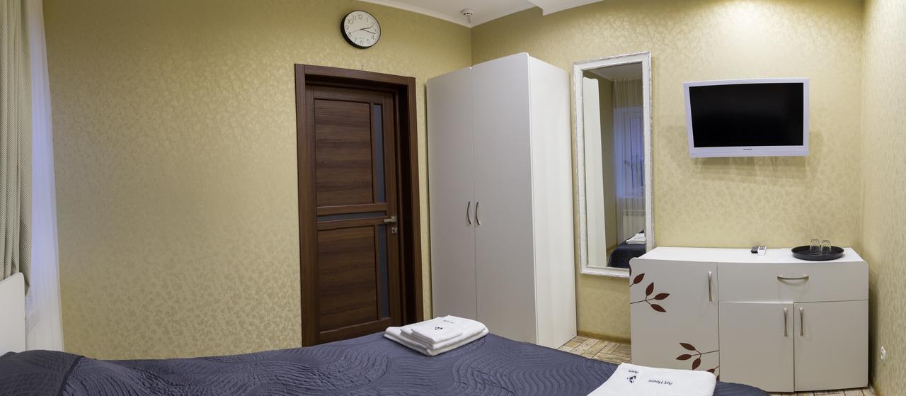 Art House Hostel Kamieniec Podolski Zewnętrze zdjęcie