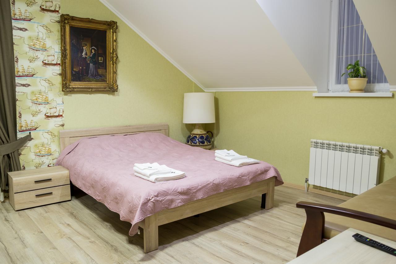 Art House Hostel Kamieniec Podolski Zewnętrze zdjęcie